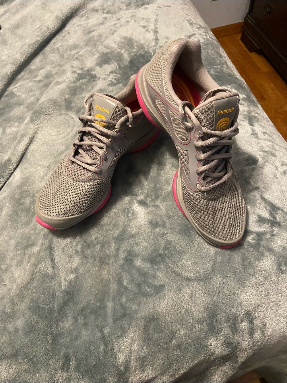 Reebok Women’s Beige Gray and Pink Athletic Mesh Trainers